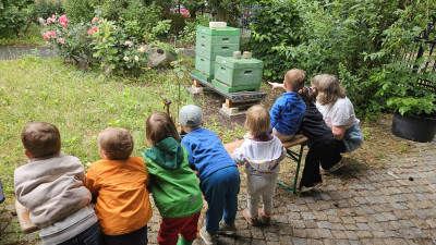 Bei unserer Bienenpatin